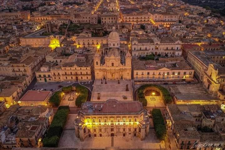 Il Sole Del Mediterraneo Noto Bagian luar foto